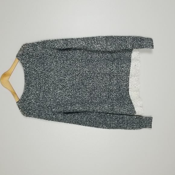 Shyanne Grey Knit Lace Trim Sweater Size Large - Picture 4 of 10